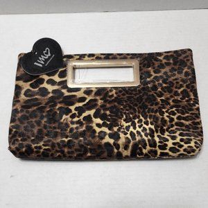 IM Heart Leopard Print Bag - Clutch